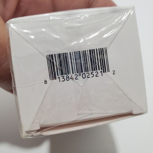 Alluxe Anti-Aging Volumizing Lash Serum Biotin Sealed in Box .24 fl. oz. - Picture 7 of 8